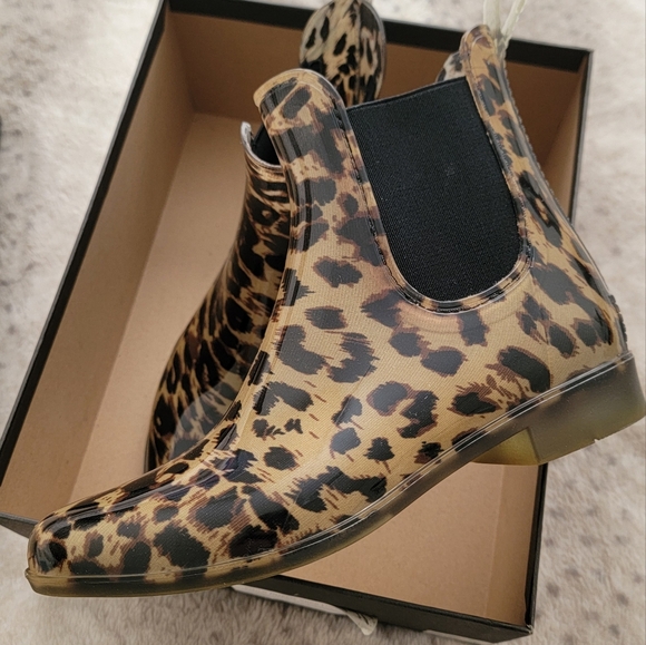 J. Crew Chelsea 🐆 Leopard Rain Boots, size 6 - Picture 3 of 8